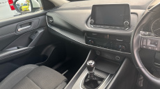 Nissan Qashqai 1.3 DiG-T MH Acenta Premium 5dr Petrol Hatchback